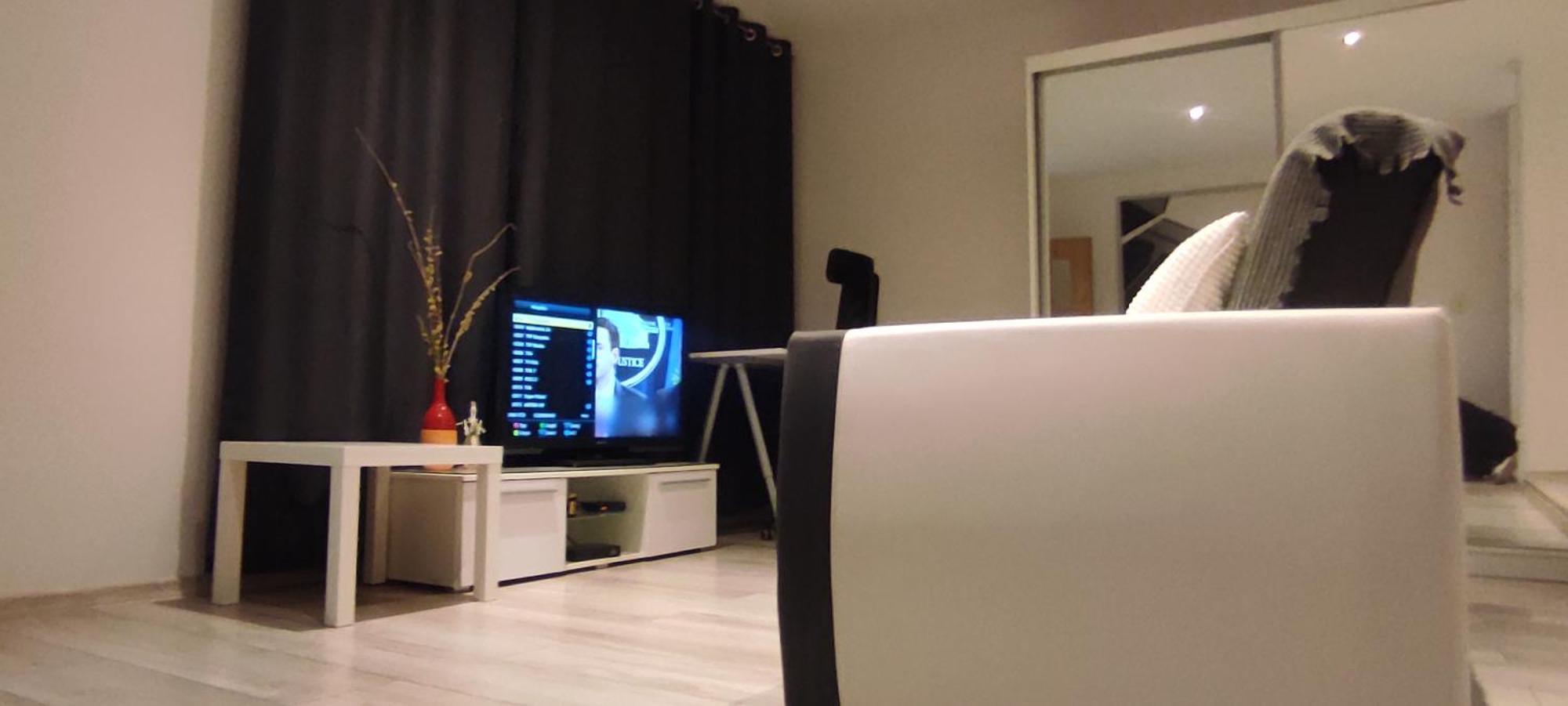 Grudziądz City Center Apartment 45M, 1 Bedroom And 1 Living Room With Kitchen Plus Bathroom, A Perfect Family Friendly Place Or For Home Office And A Longer Stay, A Proper Office Desk With Business Chair Provided, 100M From Market Square And Vistula River מראה חיצוני תמונה